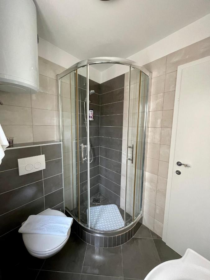 Guesthouse Kresic Split Exterior photo