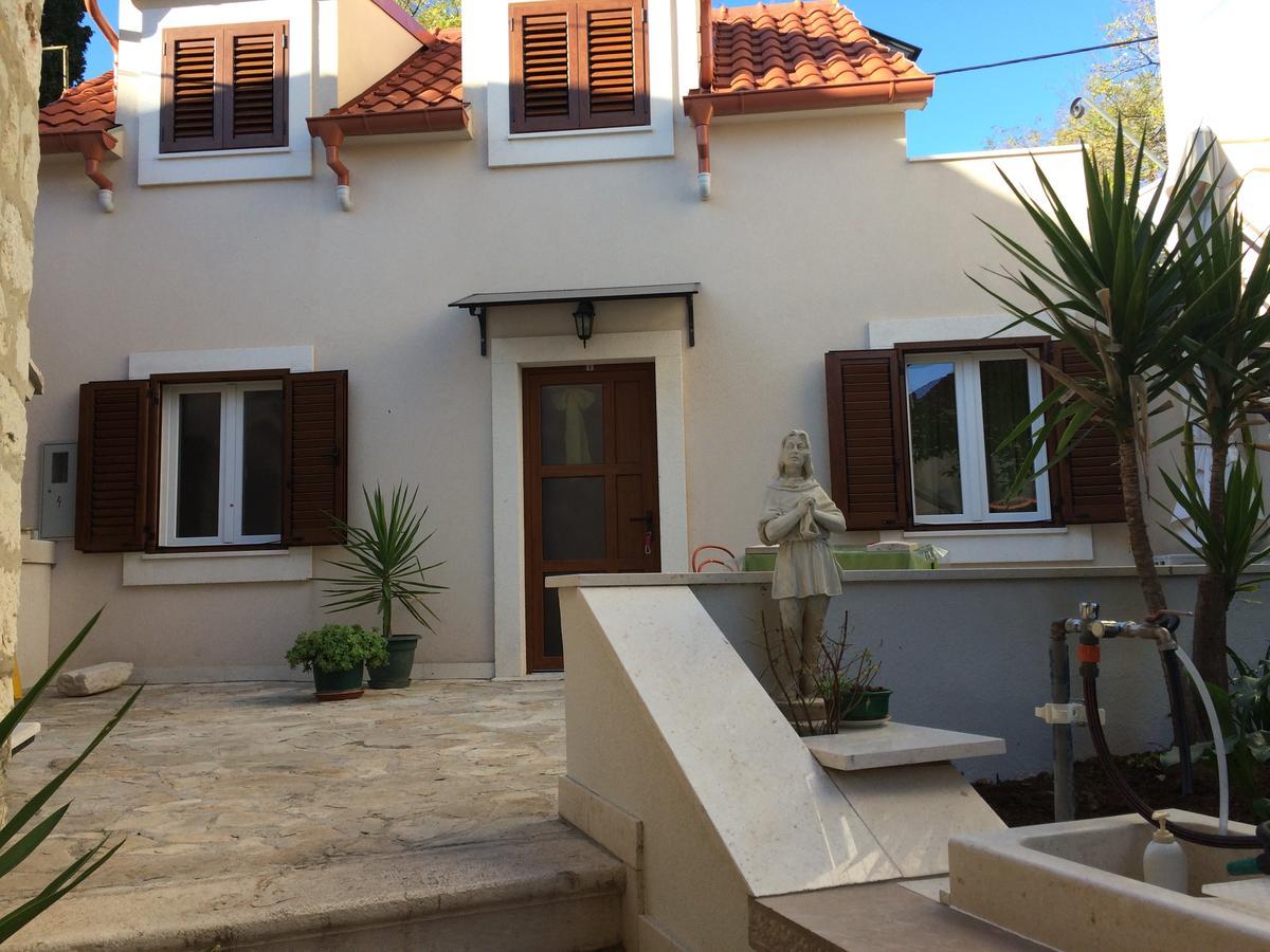 Guesthouse Kresic Split Exterior photo